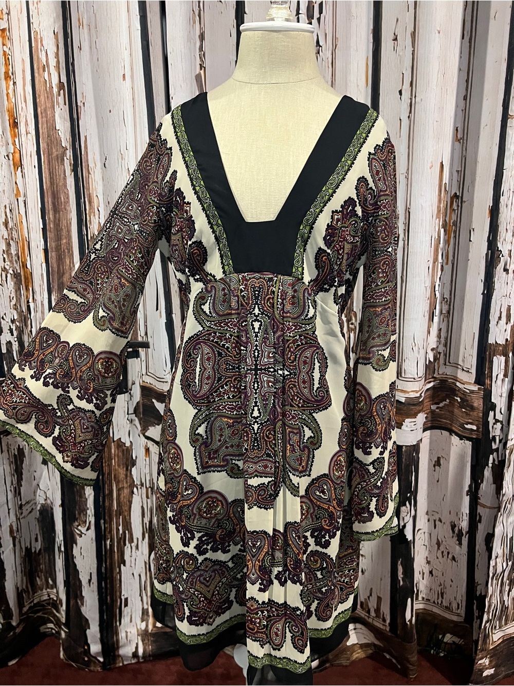 Boston Proper Paisley V-Neck Long Sleeve Dress - Cream, Black & Green